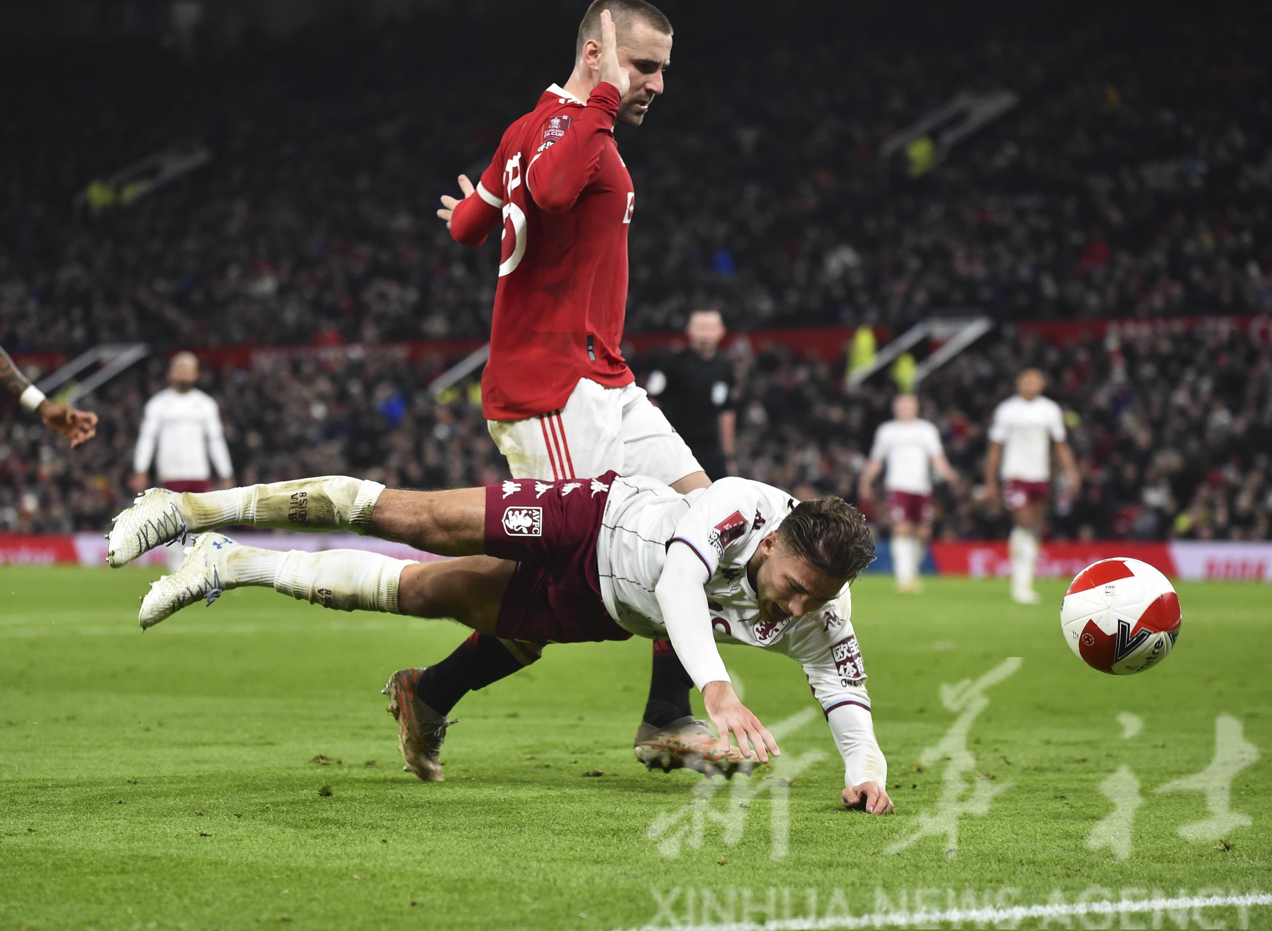 爱游戏官网训练课后体能课后，阿斯顿维拉伤情更新备战足总杯，话题不断，身体对抗强度拉满的简单介绍