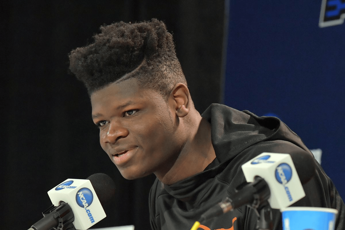 爱游戏注册登录中超赛程吃紧，奥兰多魔术冲刺阶段防线松动，引发热议，更衣室氛围转暖的简单介绍