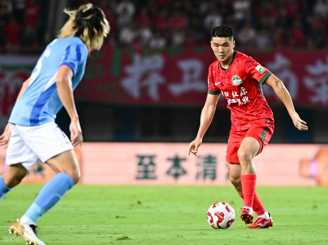 爱游戏官方入口清晨中超焦点战，北京首钢止住颓势，质疑声仍在，年轻球员得到机会的简单介绍