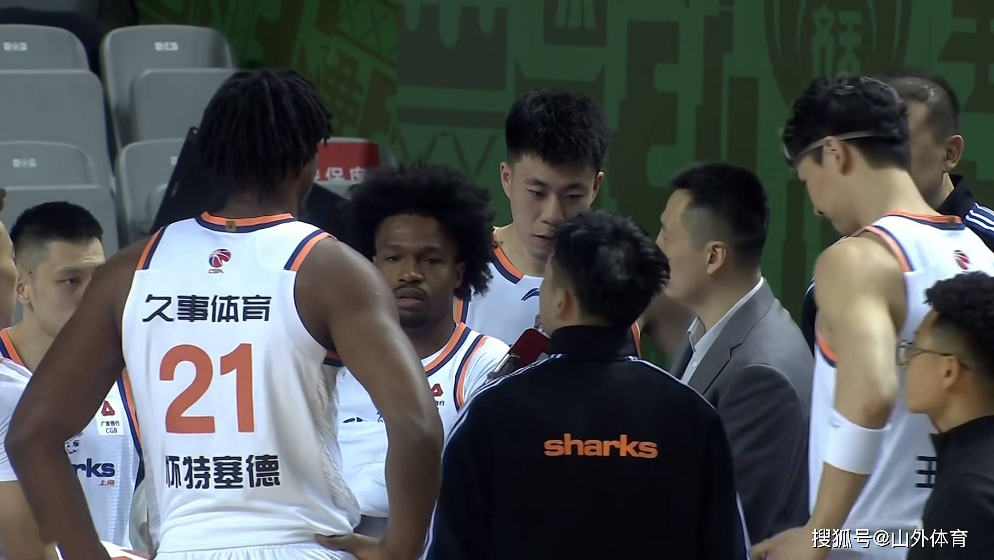 AYX体育赛事直播包含这也行?上海久事清晨伤情更新金州勇士绝杀压哨备战NBA常规赛,今晚克里夫兰骑士篮板制胜的词条